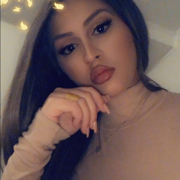 Meet your Posher, Snowflake - Picture 2 of 2